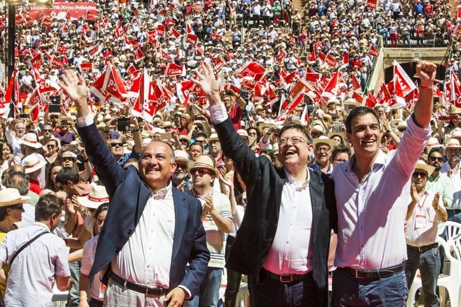 15-05-2015 JOAN CALABUIG, XIMO PUIG Y PEDRO SANCHEZ EN EL MITIN CENTRAL DEL PSPV EN LA PLAZA DE TOROS DE VALENCIA DURANTE LAS PASADAS ELECCIONES AUTONÓMICAS