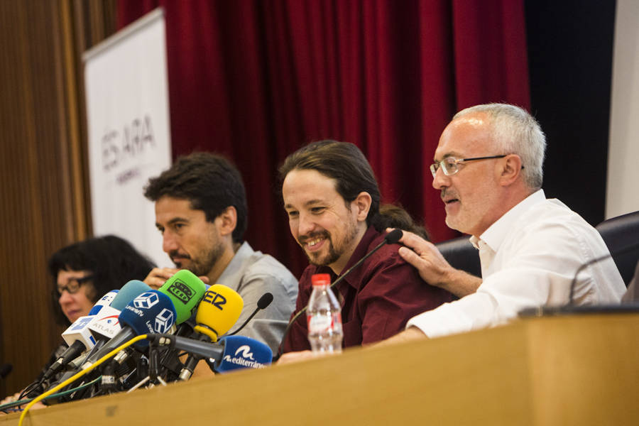 15-05-2015 COINCIDIENDO CON EL  EL 15M PODEMOS CELEBRA EL  MITIN DE EN LA FACULTAT  DE HISTORIA DE VALENCIA CON PABLO IGLESIAS  Y MONTIEL