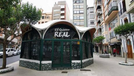 Quiosco de la plaza del Real de Castelló.