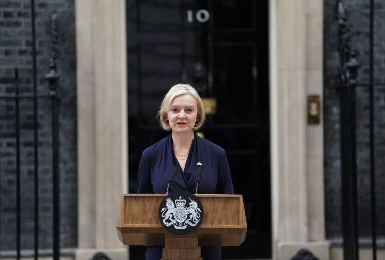 dimite Liz Truss