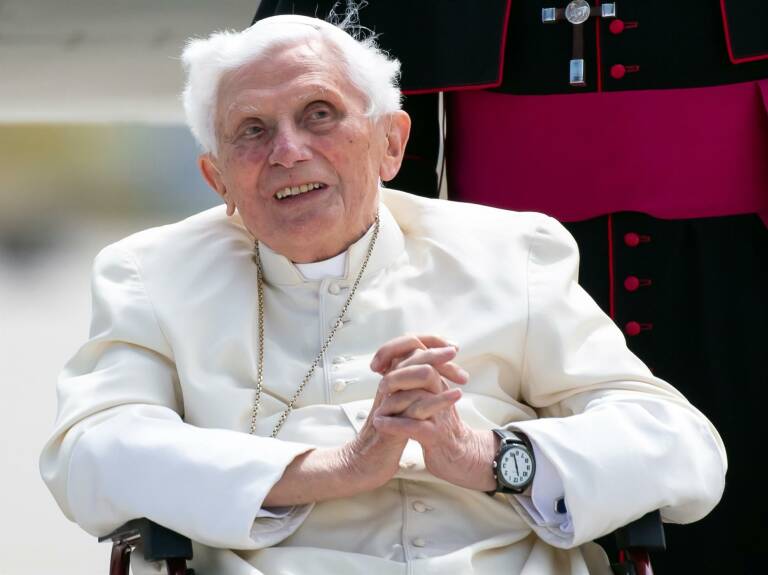 Muere, Benedicto XVI