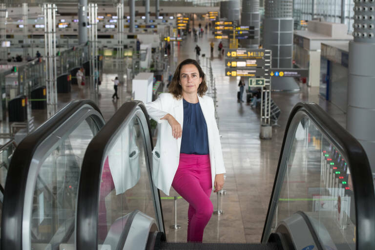 laura navarro directora altet aeropuerto alicante