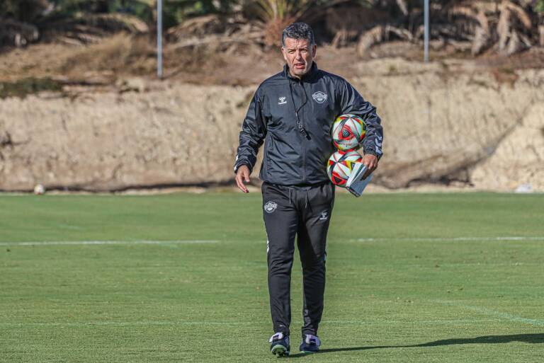 Sandroni recuerda que el Castilla "tiene jugadores de Champions"