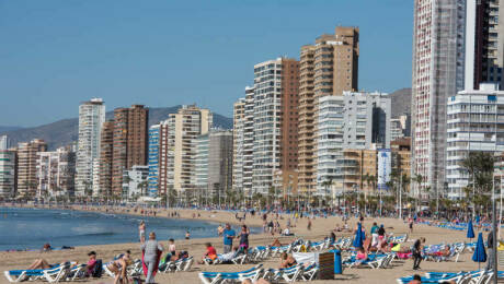 Vistas de la costa de Benidorm.