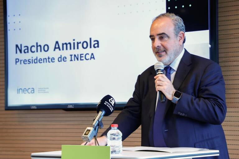 Presentación de estudio de Ineca sobre la industria alicantina en Actiu.