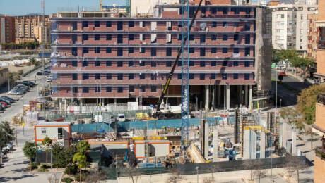 Obras de un residencial en Benalúa Sur, en Alicante.